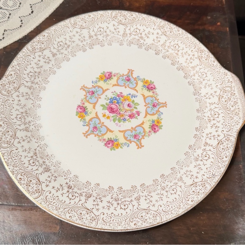Vanity Fair 22 kt  Gold Filigree and Multicolor Floral Center